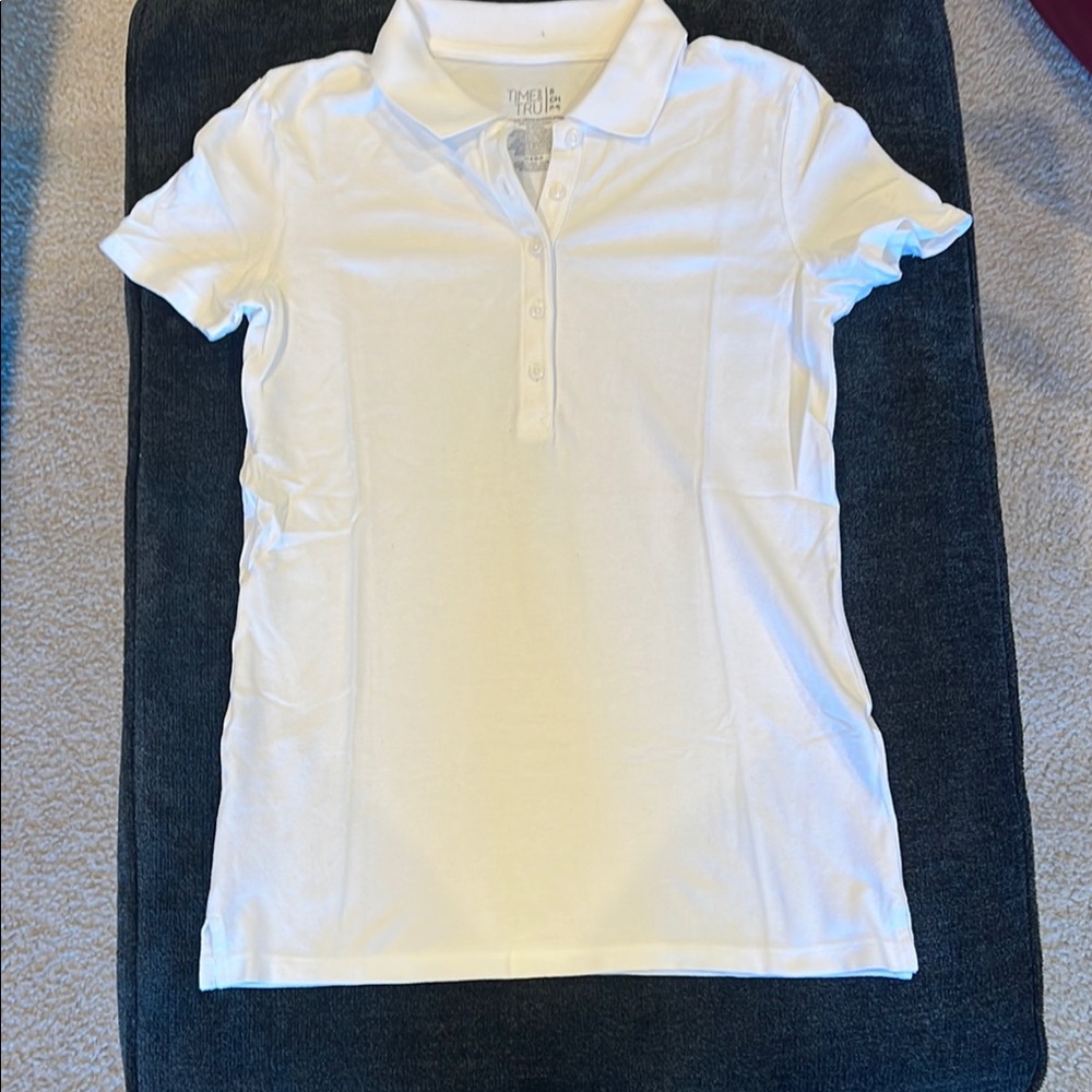 Time and Tru White Short Sleeve Collared Shirt